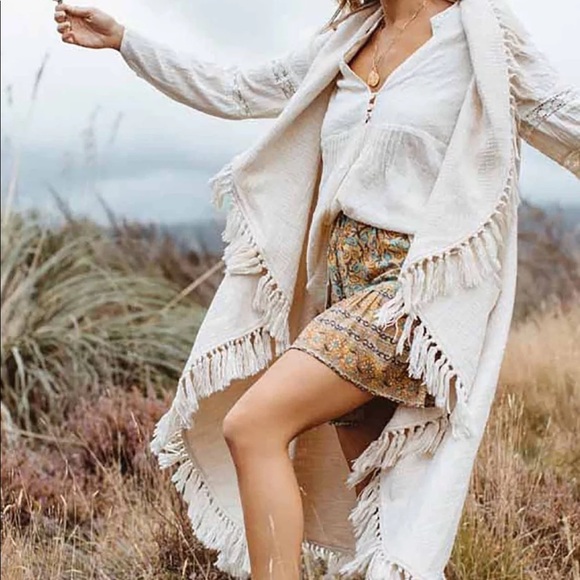 H/P NWT Spell Designs White River Poncho - Picture 5 of 7